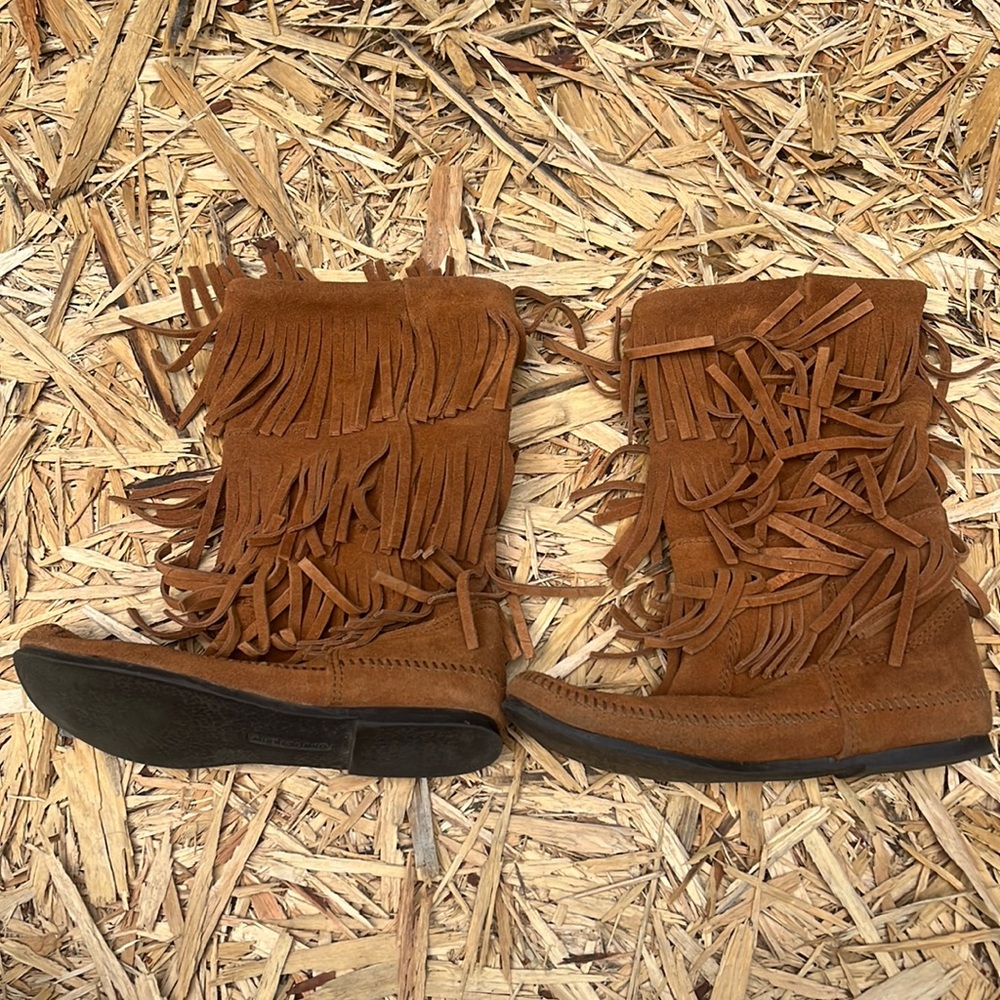 Suede boots